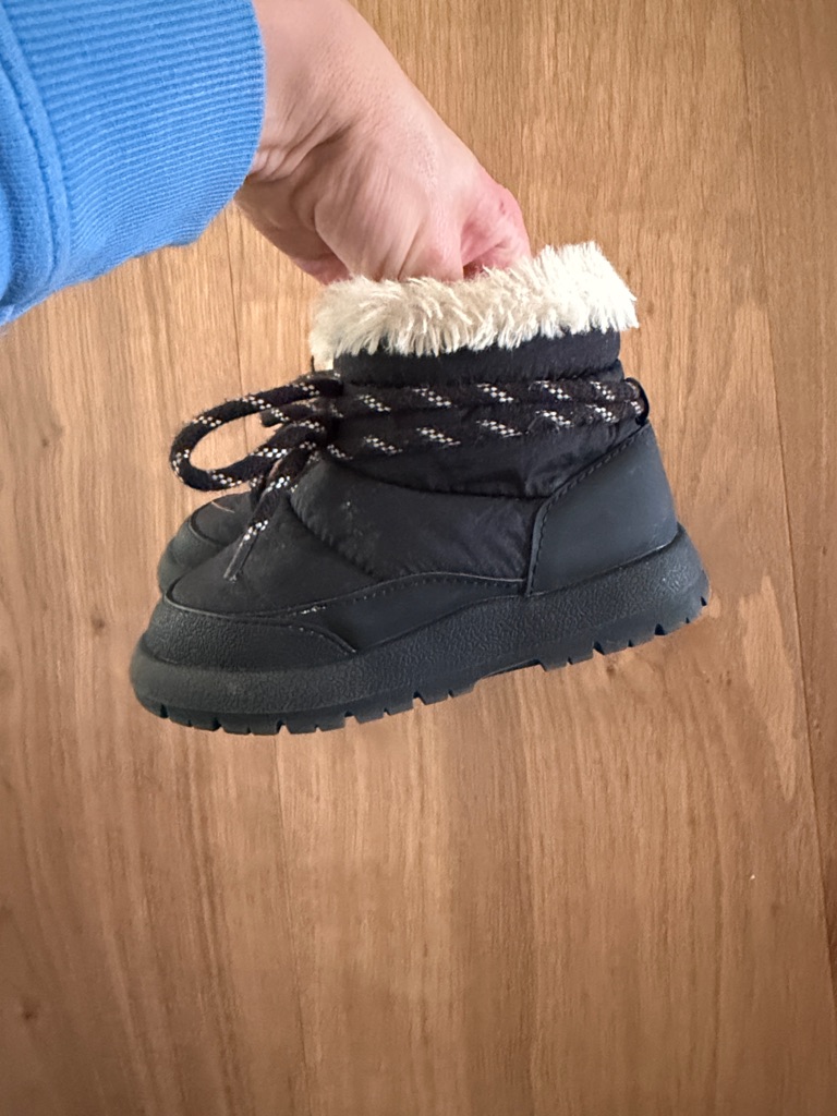 Zara Black Kids Winter Ankle Boot With Cream Faux-Fur Collar